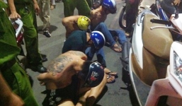 Cảnh sát nổ súng trấn áp nhóm giang hồ đập phá trụ sở công an phường